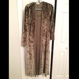 Boutique Velvet Duster